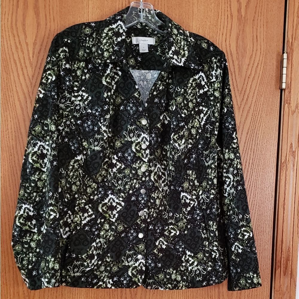 Pretty CJ Banks Ladies Floral Top Sz XL